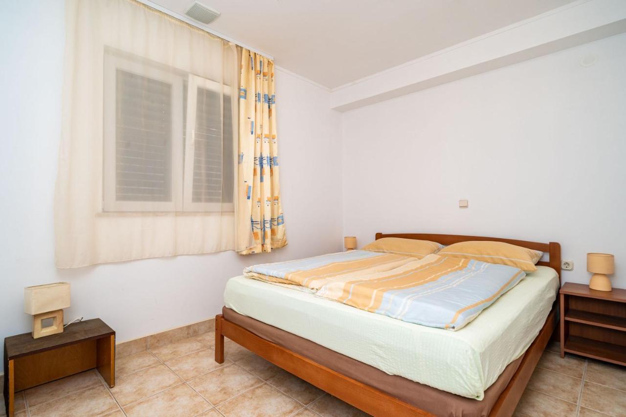 Apartments By The Sea Zuljana, Peljesac - 10233 Exterior foto