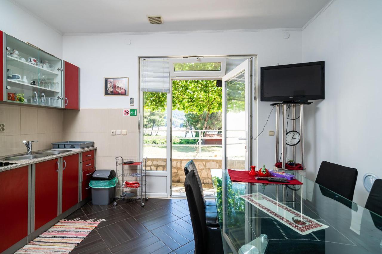 Apartments By The Sea Zuljana, Peljesac - 10233 Exterior foto